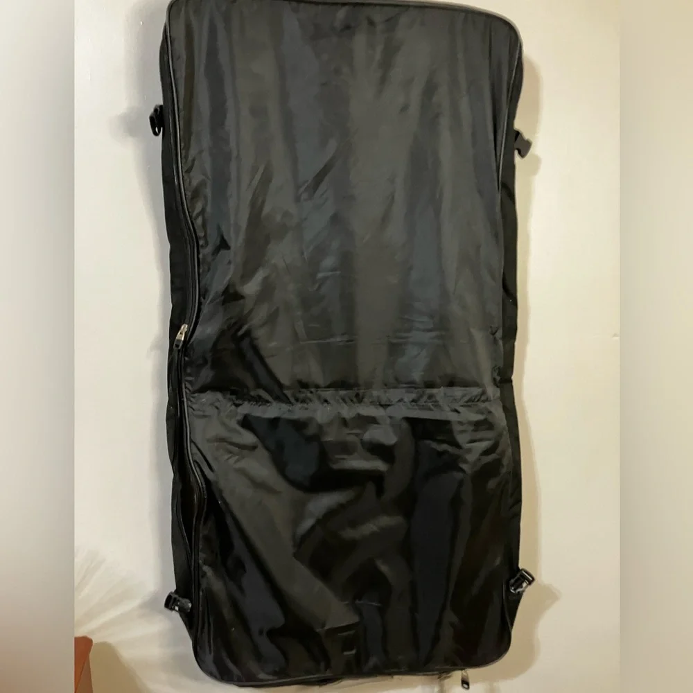 American Tourister Black Travel Bag